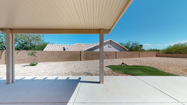 Building Photo - One Story Home Near Beautiful Mountain's Edge Community
