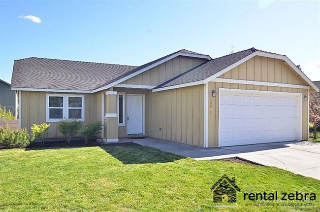 Primary Photo - Bend: $2274 Single Story Home granite coun...