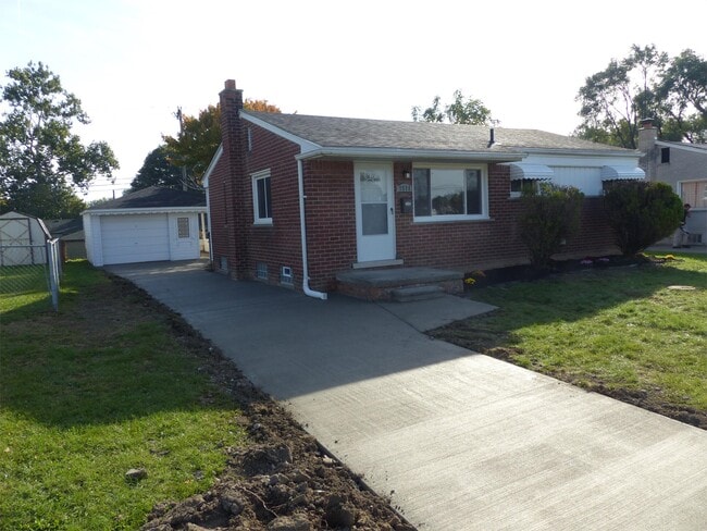 Primary Photo - 7571 Pardee Rd