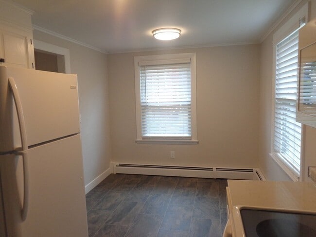 Building Photo - 5 Hayward St