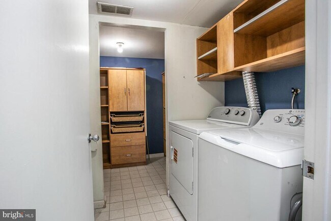 Building Photo - 119 Clemens Ct