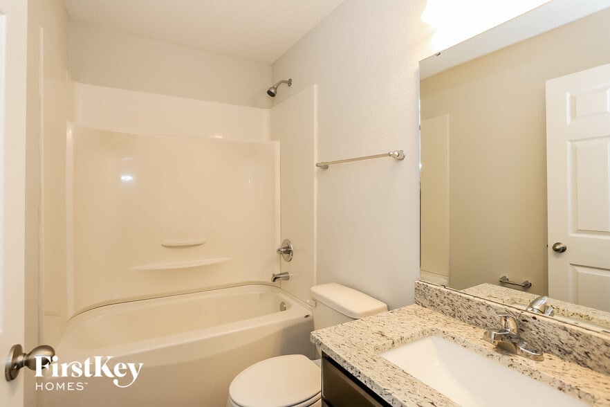 Building Photo - 4626 Polaris St