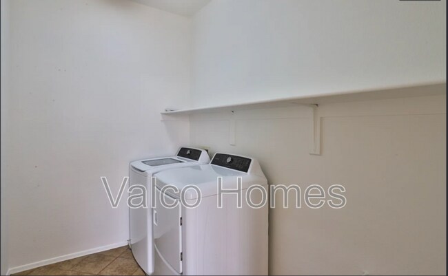 Building Photo - 8367 W Midway Ave