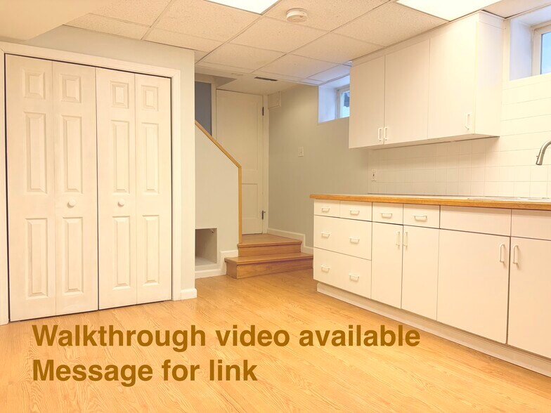 Building Photo - 1044 Broadway