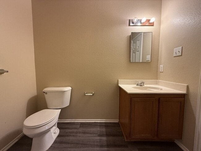 Building Photo - 3625 Clydesdale Dr