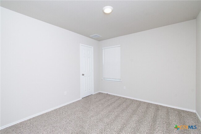 Building Photo - 1412 Rolling Thunder Dr