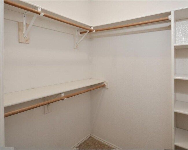 Building Photo - Charming 3 Bed 2 Bath Home in West Fort Worth