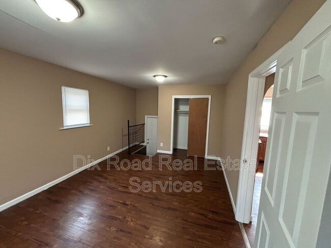 Building Photo - 1925 Highland St