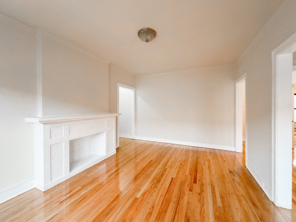 Building Photo - 1320 Oak Ave