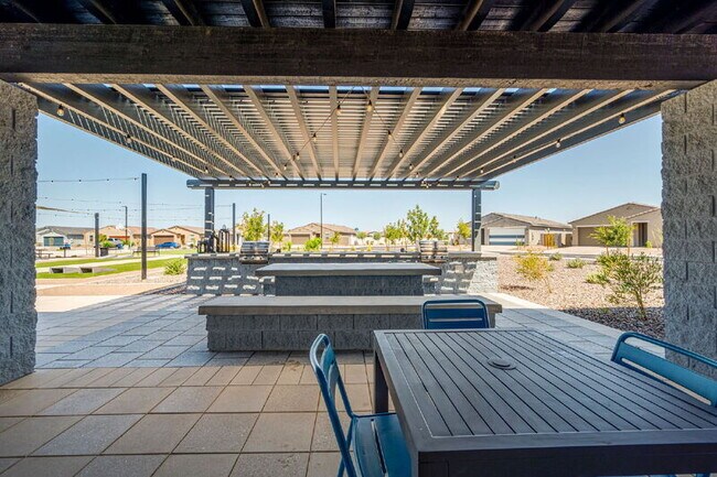 Building Photo - 3104 Bee Trl