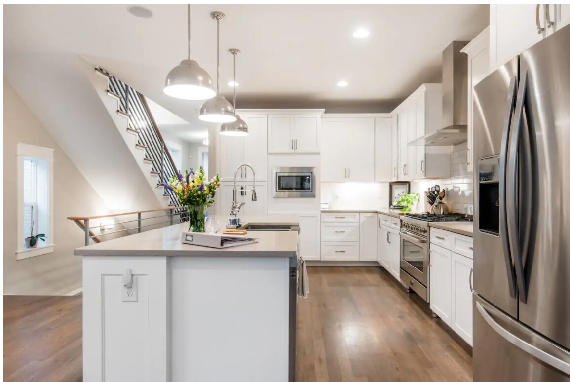 Building Photo - 2342 N Clarkson St