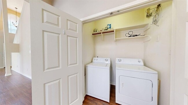 Building Photo - 1619 Park Pl