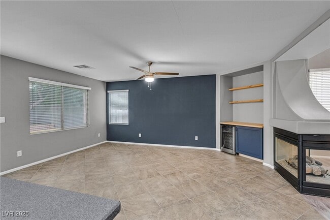 Building Photo - 663 Homewillow Ave