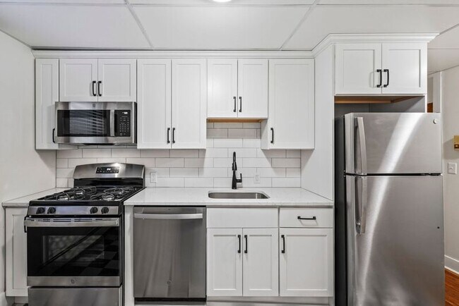 Building Photo - 33 Franklin St