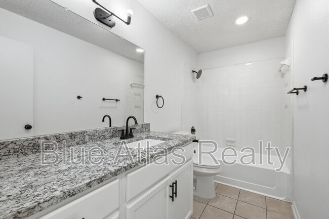 Building Photo - 6340 Mark Ct