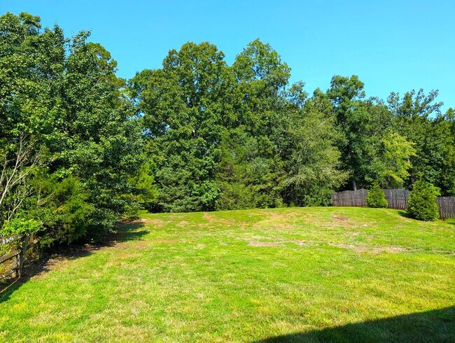Building Photo - 2409 Trace Creek Dr