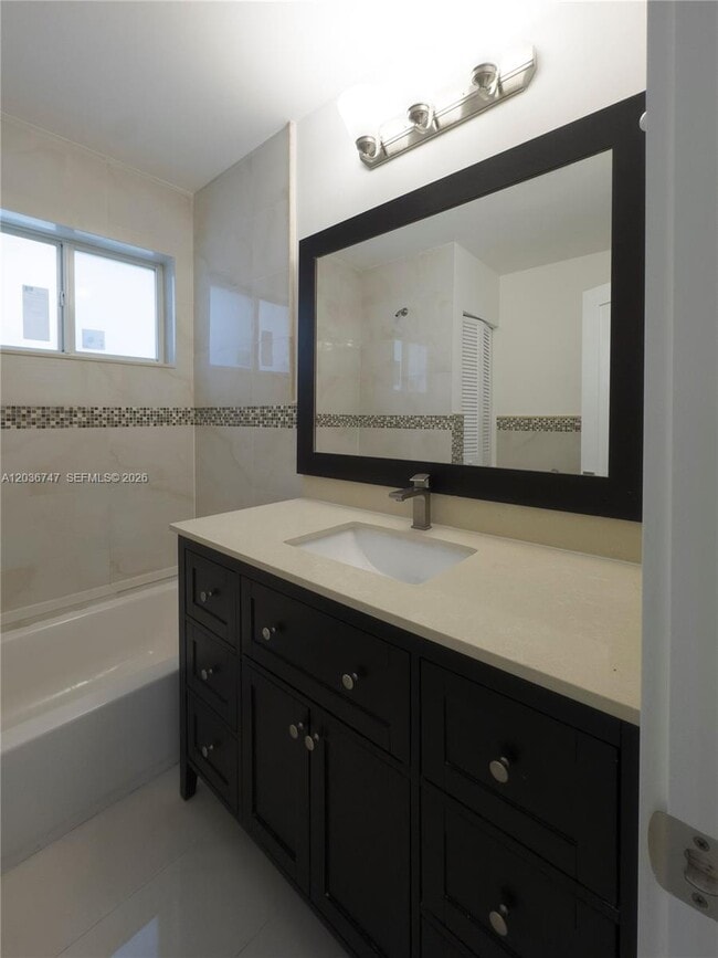Building Photo - 15340 SW 85th Ave