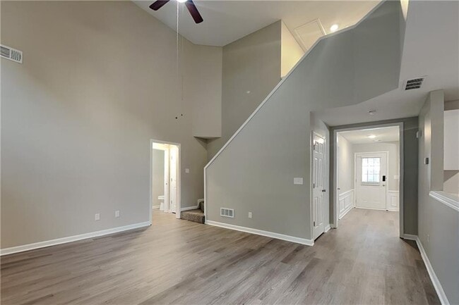 Building Photo - 3206 Claybrooke Dr NE