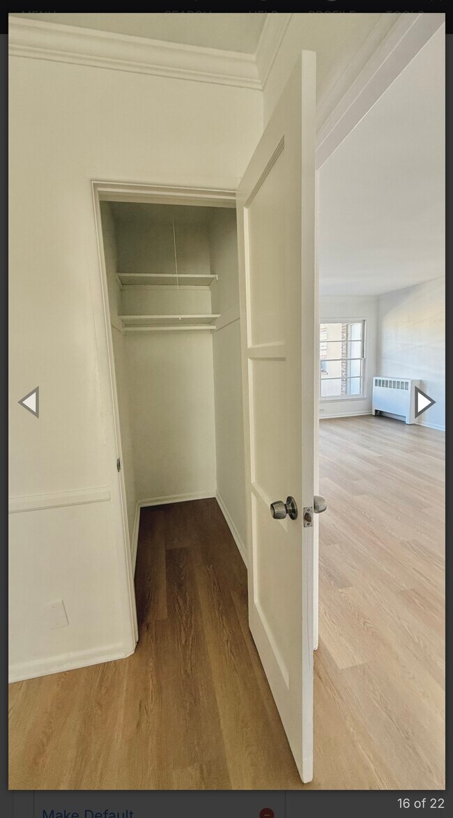 Building Photo - 200 S Sycamore Ave