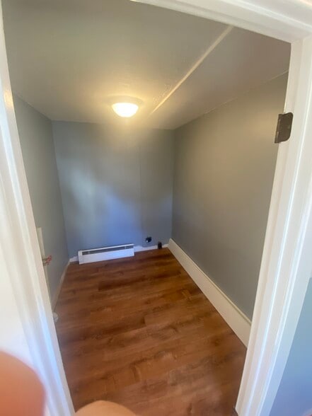 Laundry Room - 518 Westford St
