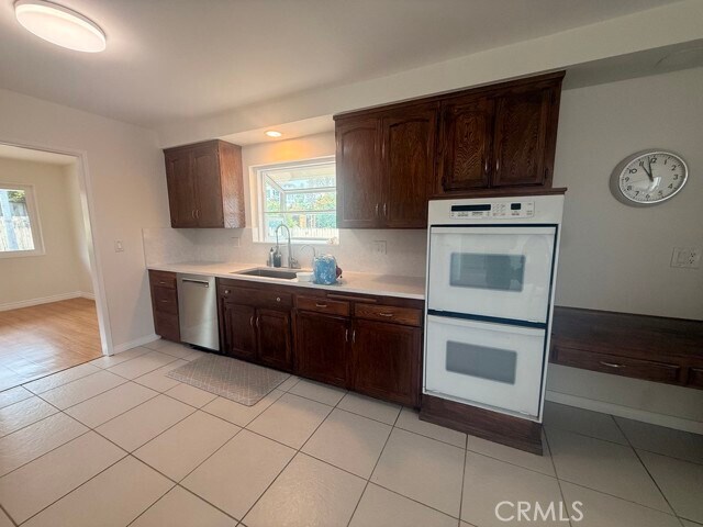 Building Photo - 28058 Braidwood Dr