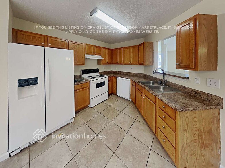Building Photo - 256 Richards Way