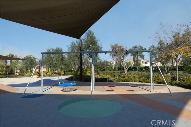 Building Photo - 139 Anthology