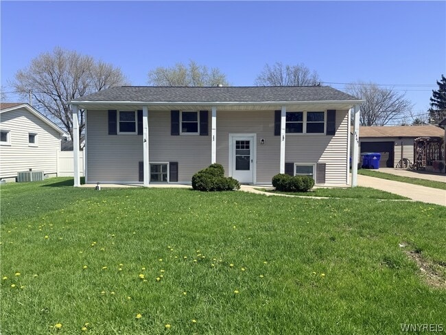 Building Photo - 3365 McKinley Pkwy