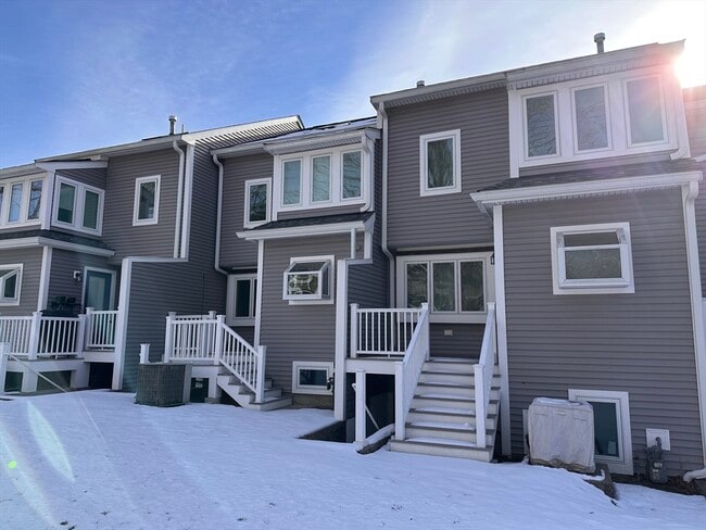 Building Photo - 23 Indian Cove Way