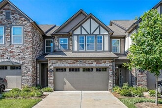 Building Photo - 9449 Glenburn Ln
