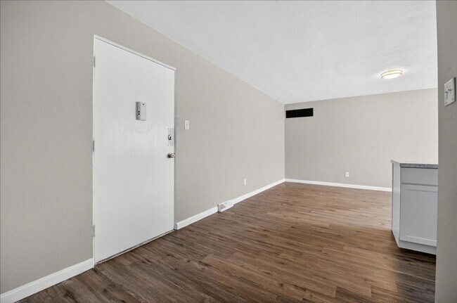 Building Photo - Doctor Morgan Ford