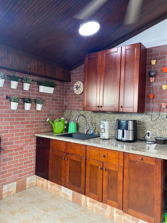 Building Photo - 7145 W 31st Ave