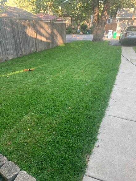 Building Photo - 3321 Bryant Ave S