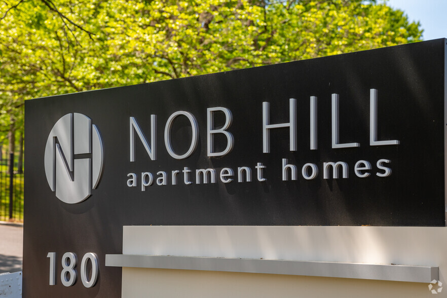 Primary Photo - Nob Hill Apartments