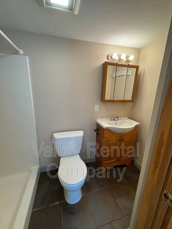 Building Photo - 46 Old Amherst Rd