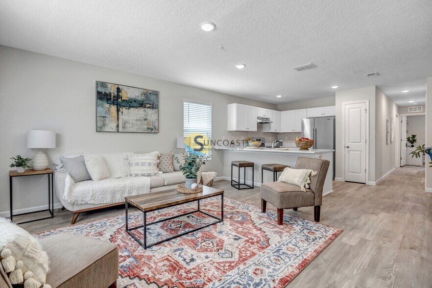 Building Photo - 6523 Breezy Oaks Wy
