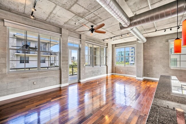 Building Photo - 411 NW 1st Ave