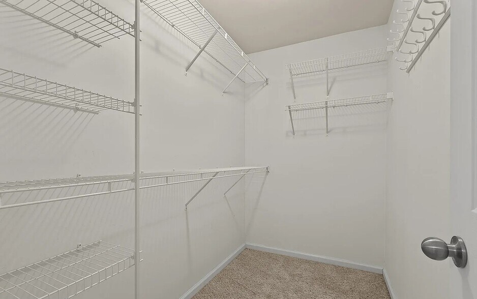 Building Photo - 1003 Wt Whitehead Dr