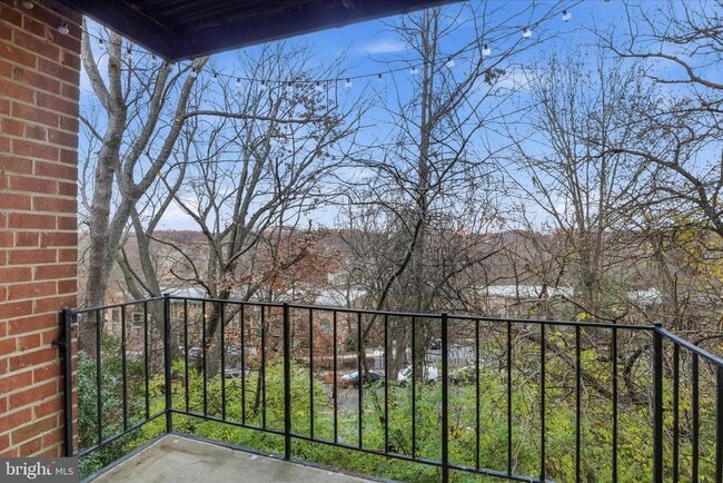 Building Photo - 440 N Armistead St