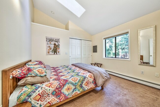 Building Photo - 8862 Minnow Ave