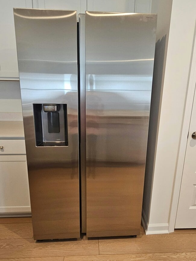 Building Photo - 184 Labrador Ln