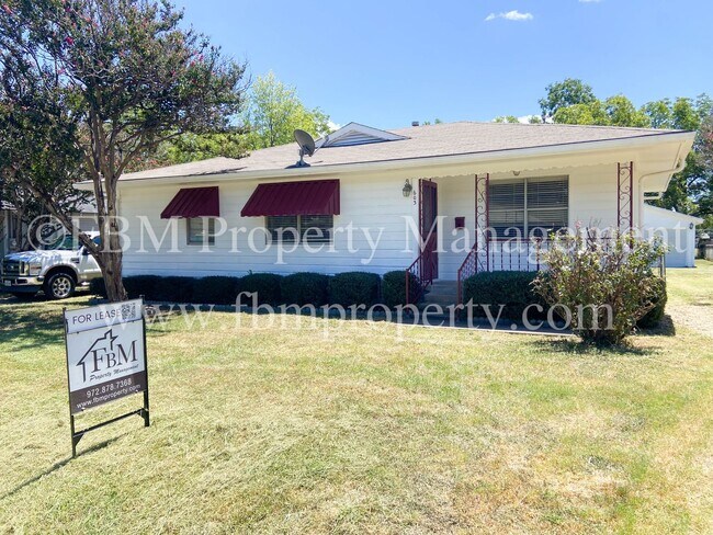 Primary Photo - 603 E Lampasas St