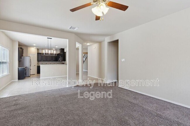 Building Photo - 812 Gray Fox Dr