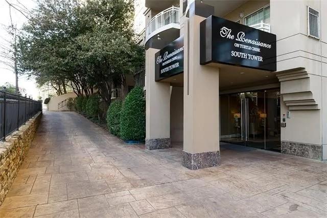Building Photo - 3225 Turtle Creek Blvd