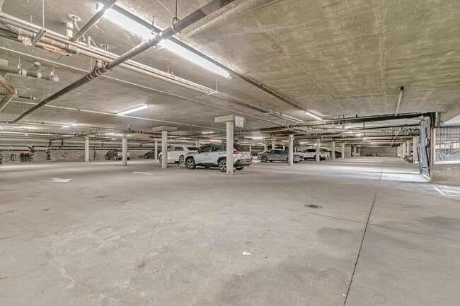 Building Photo - Civic