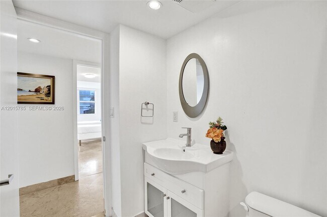 Building Photo - 6917 Collins Ave