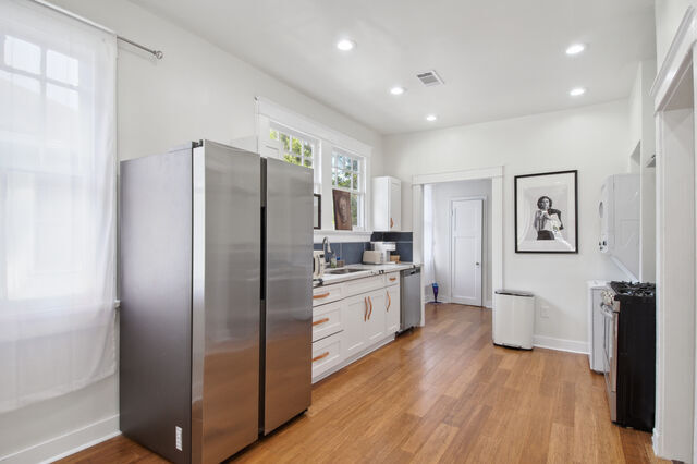 Kitchen & Pantry - 5524 Willow St