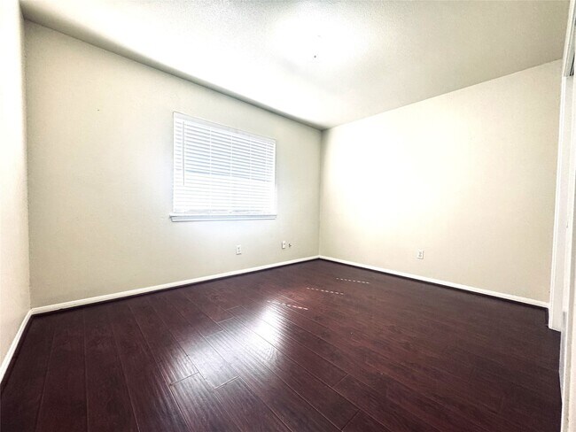 Building Photo - 18743 Parfield Ln