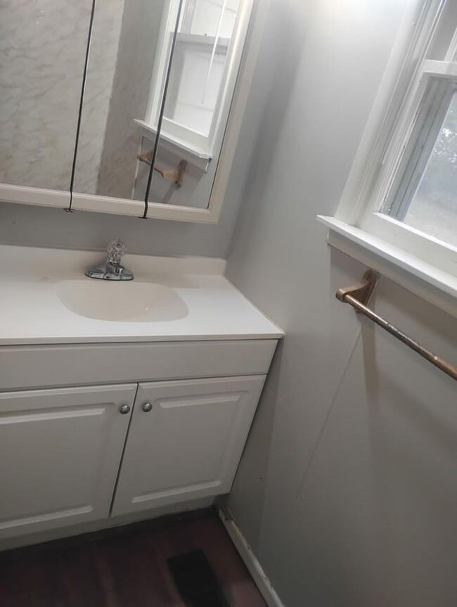 Building Photo - Welcome home!