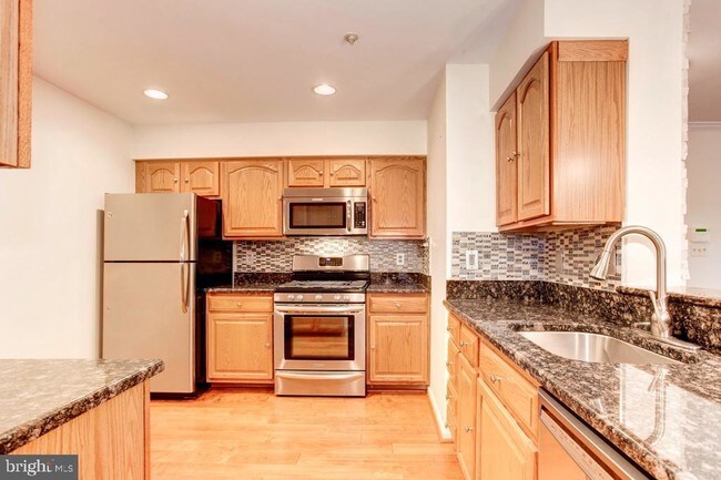 Building Photo - 6101 Wigmore Ln